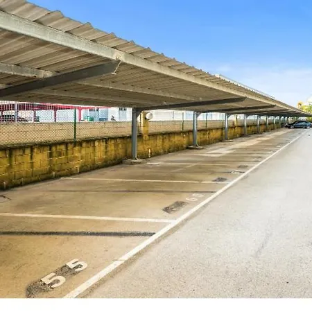 La Riviera Planta Baja Apartment